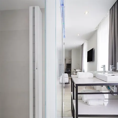 Centro Puerta Del Sol Hotel 3*