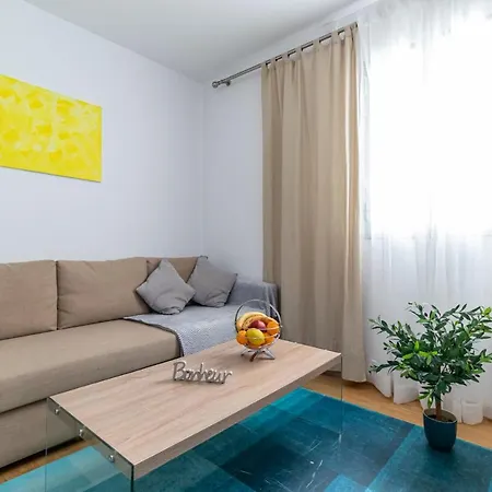 Pacifico Retiro Apartment Madrid