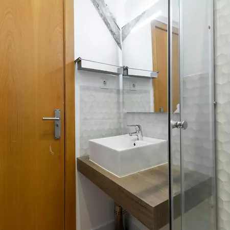 Dobo Homes - Zu84 Apartment Madrid