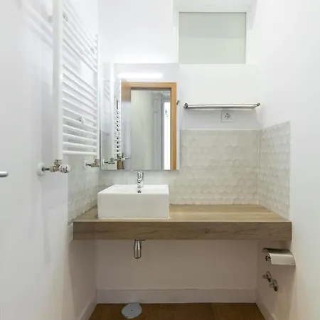 Dobo Homes - Zu84 Apartment *