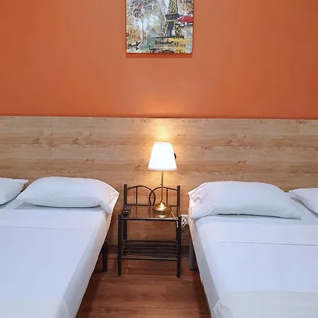 Apartamentos Fuencarral Apartamento *