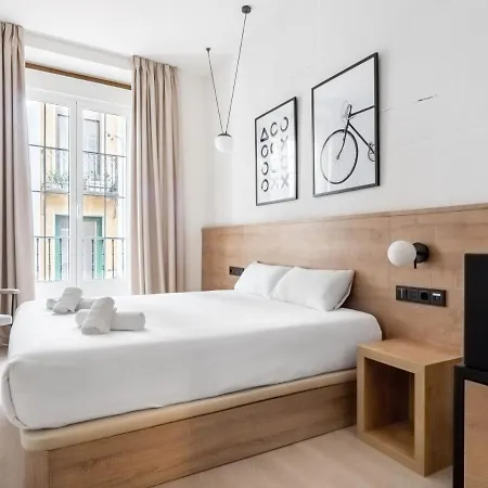 Aparthotel Limehome Calle De La Madera - Digital Access 3*