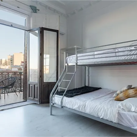Penthouse Deluxe Granvia, By Monaro *