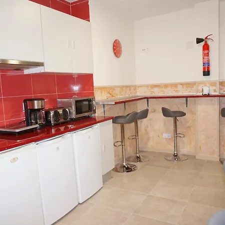 Muchomadrid Hostel