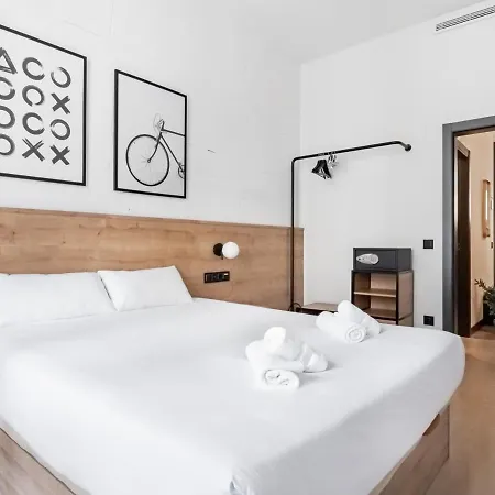 Aparthotel Limehome Calle De La Madera - Digital Access