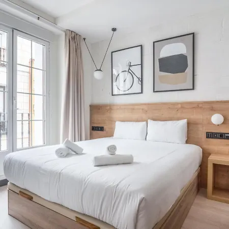 Apartmanhotel Limehome Calle De La Madera - Digital Access Madrid