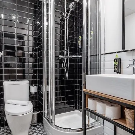 Apartmanhotel Limehome Calle De La Madera - Digital Access