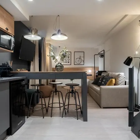 Aparthotel Limehome Calle De La Madera - Digital Access Madrid