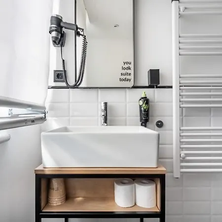 Limehome Calle De La Madera - Digital Access Apartmanhotel