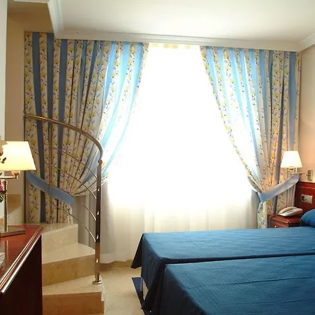 Gran Legazpi Hotell
