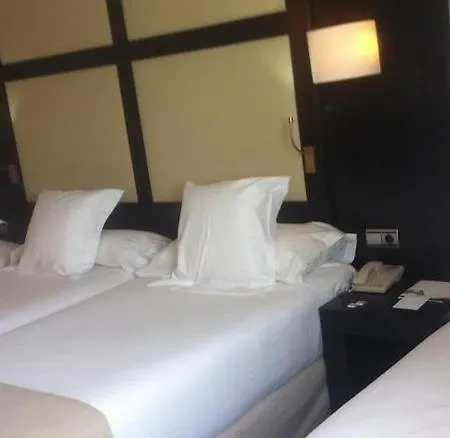 Maydrit Airport Hotel 4*