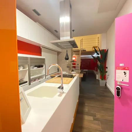 Cozy Designer Apart / Acogedor Apartamento De Diseno ● Wifi - Jacuzzi - A/c Steamsauna * Madrid