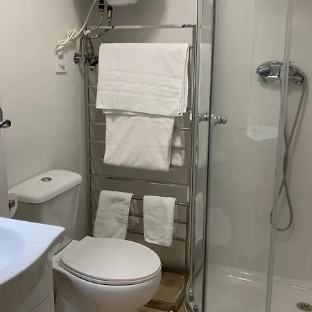 Con Despacho Suites Torr Av América-prosperidad Appartamento *