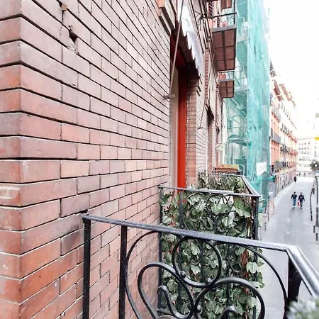 Apartment Charming Gran Via Luna Madrid