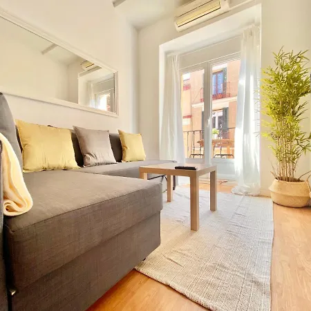 Charming Valverde Malasana Apartment Madrid