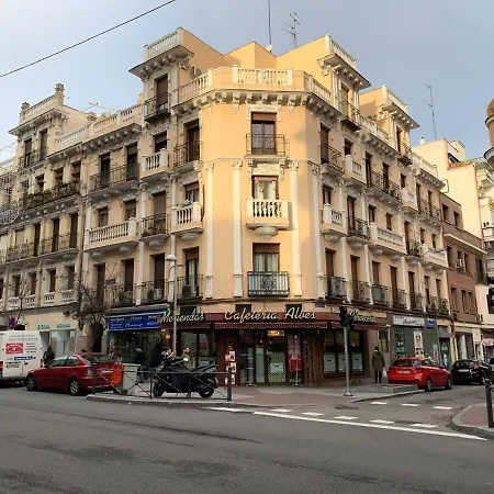 Con Despacho Suites Torr Av América-prosperidad Appartamento Madrid