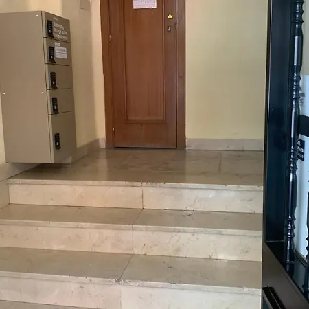Con Despacho Suites Torr Av América-prosperidad Appartamento *
