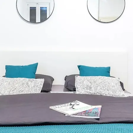 Apartment Malasana Beautiful Design 2bed 2bath