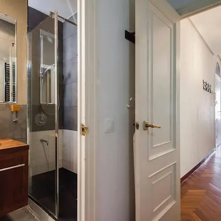 Malasana Beautiful Design 2bed 2bath *