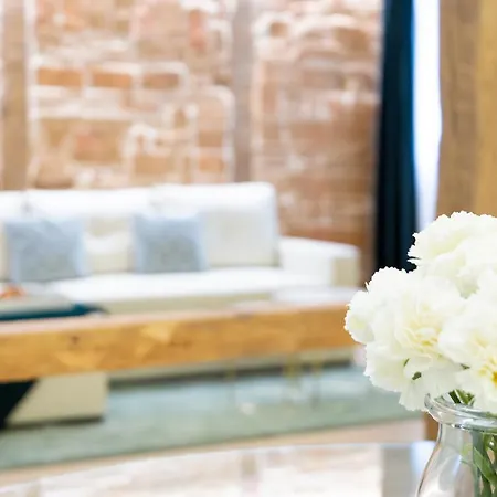 San Isidro Apartment *