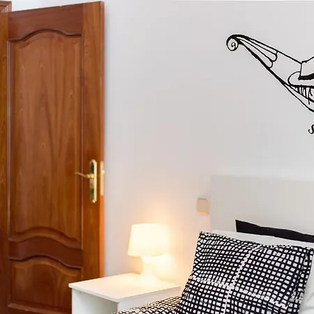 Bookinmadrid Com - Puerta Del Sol Apartment Madrid