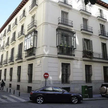 Gran Via Apartment *