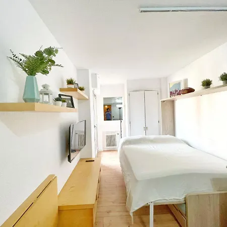 Nuevo/acogedor Estudio En Prosperidad, Terraza,a/c