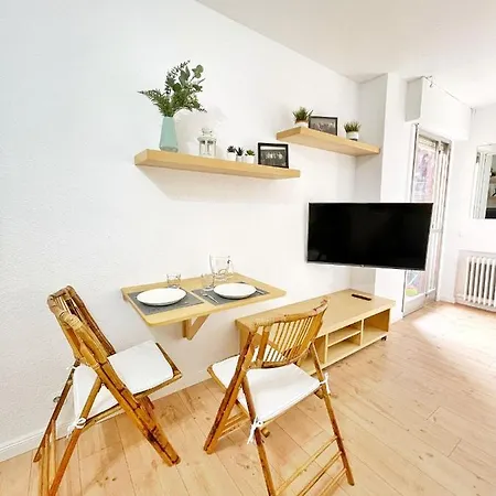 Apartment Nuevo/acogedor Estudio En Prosperidad, Terraza,a/c Madrid