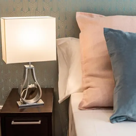 Fabuloso - Prado Museum Apartmán