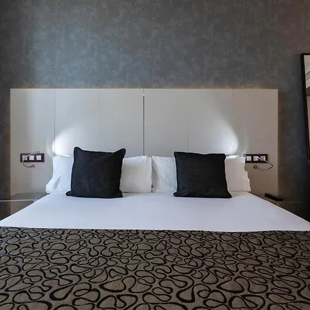 Petit Palace Santa Bárbara 4* Madri