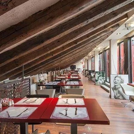 Petit Palace Preciados 3* Madryt