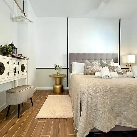 Waou Opera Es Mia - Corta Duracion Apartment *
