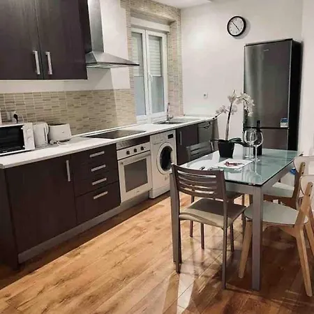 Excelente Piso De 3 En La Latina Madrid