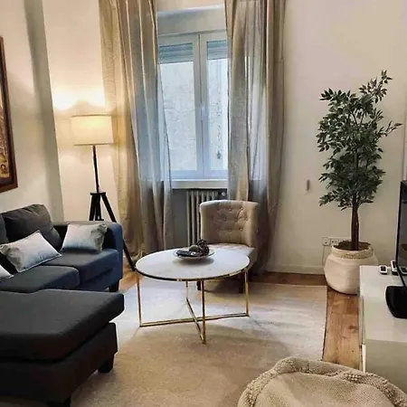 Apartment Excelente Piso De 3 En La Latina Madrid