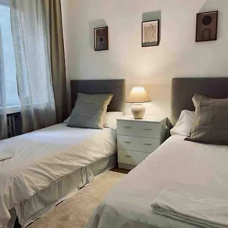 Apartment Excelente Piso De 3 En La Latina Madrid