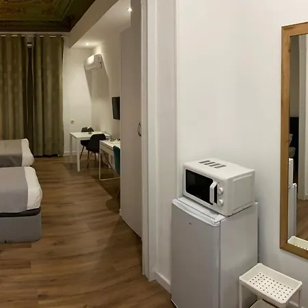 Guest house Opera Roost
