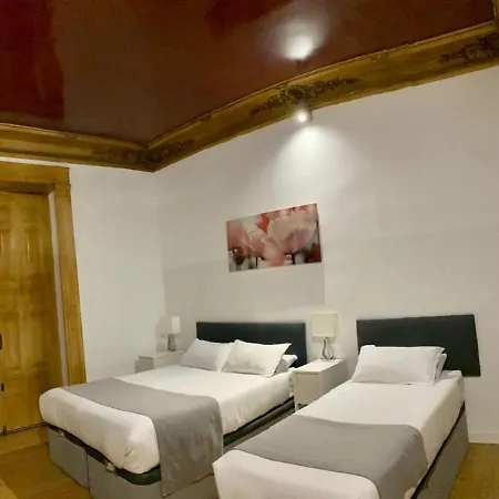 Guest house Opera Roost