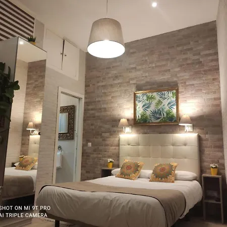 Yg Piso Center Apartment *