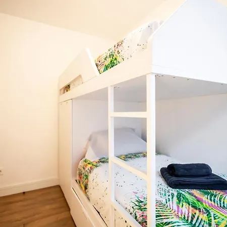 For Brand New At Center Wifi Ato55 Apartment *
