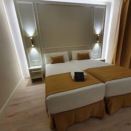 Le Petit Palue-opera Guest house