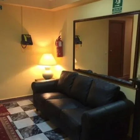 Aeropuerto Vendégház 3*
