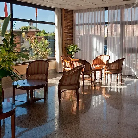 Convencion-barajas Hotel 4*