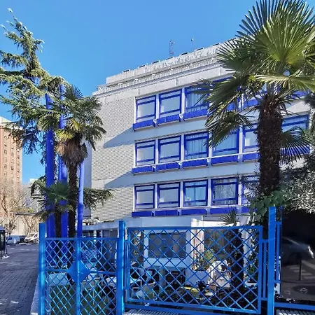 Guest house La De El Chaflan 3*