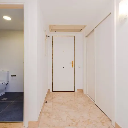 Apartment Huertas - Modern In Conde Orgaz Madrid