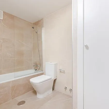 Apartment Huertas - Modern In Conde Orgaz Madrid