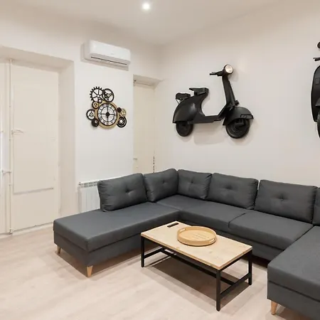 Plaza Mayor Groups By Monaro***** Apartment *