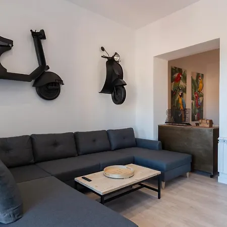 Plaza Mayor Groups By Monaro***** Apartment