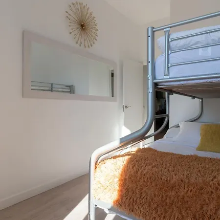 Plaza Mayor Groups By Monaro***** Madrid