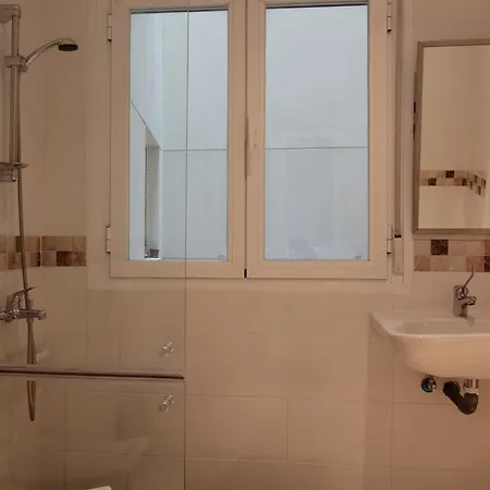 Mercury Apartment *