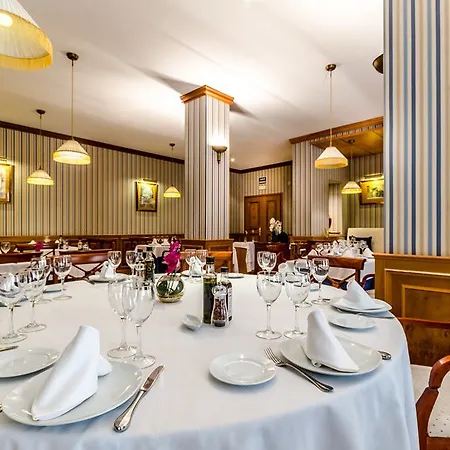 מלון Eurostars Casa De La Lirica 4*